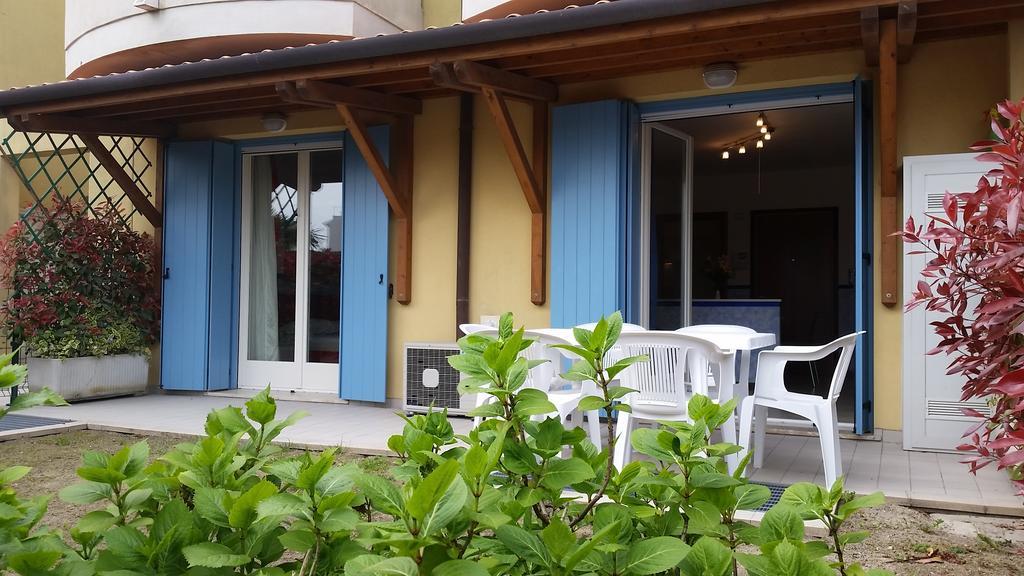 קאורלה Residence Elisa Piano Terra Con Giardino E Posto Spiaggia Incluso חדר תמונה