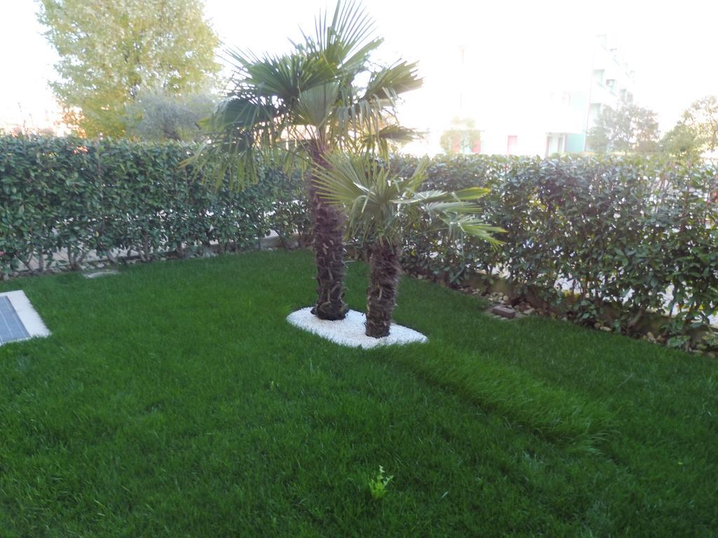 קאורלה Residence Elisa Piano Terra Con Giardino E Posto Spiaggia Incluso חדר תמונה